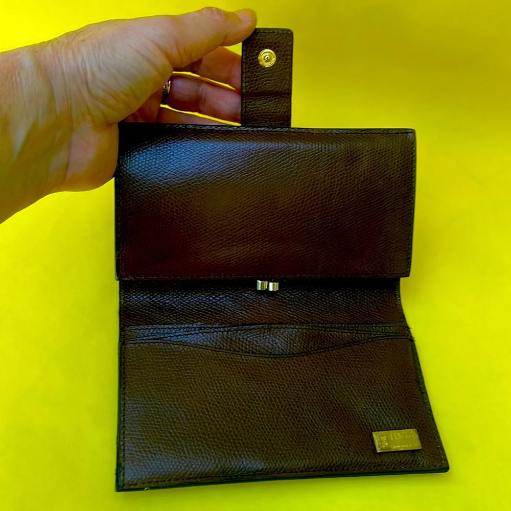 Vintage 60’s brown Fendi lizard skin wallet